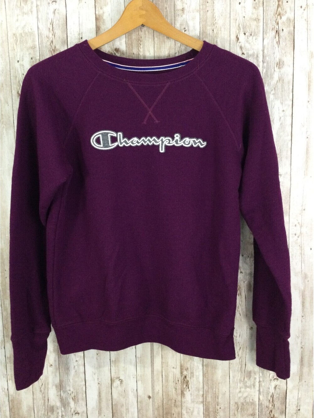 Women’s Champion Crew Neck Sweatshirt Purple Size XS Gray Embroidered Logo